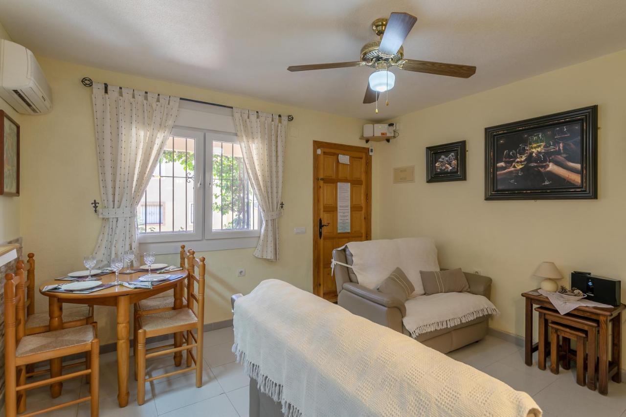 Heads 2 Holiday Homes Apartment Villamartin  Exterior foto